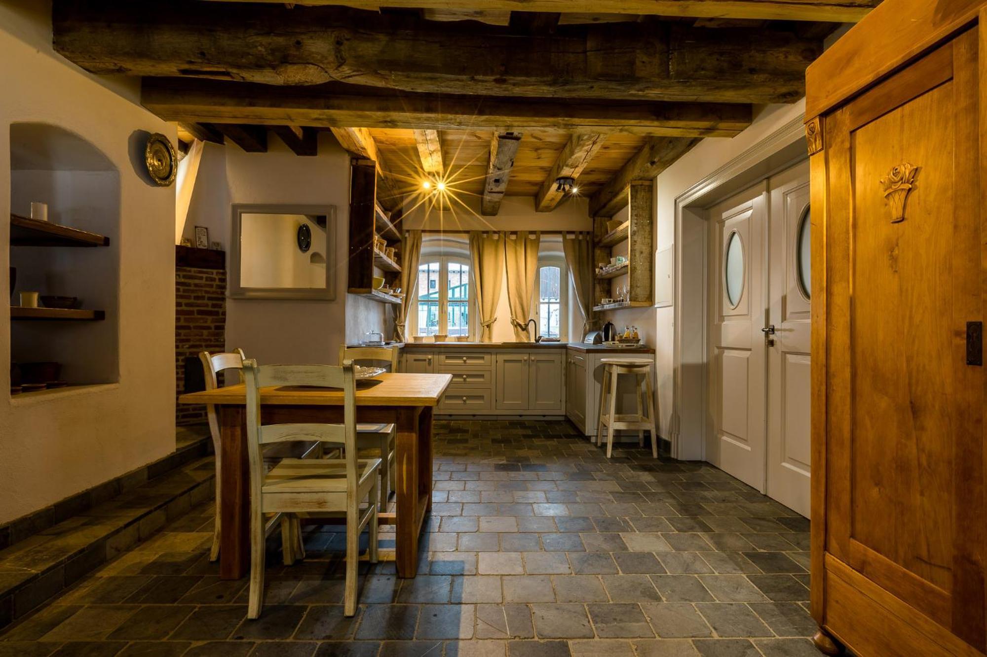 Bed and Breakfast Gosciniec Pod Zajacem Oleśnica Exterior foto